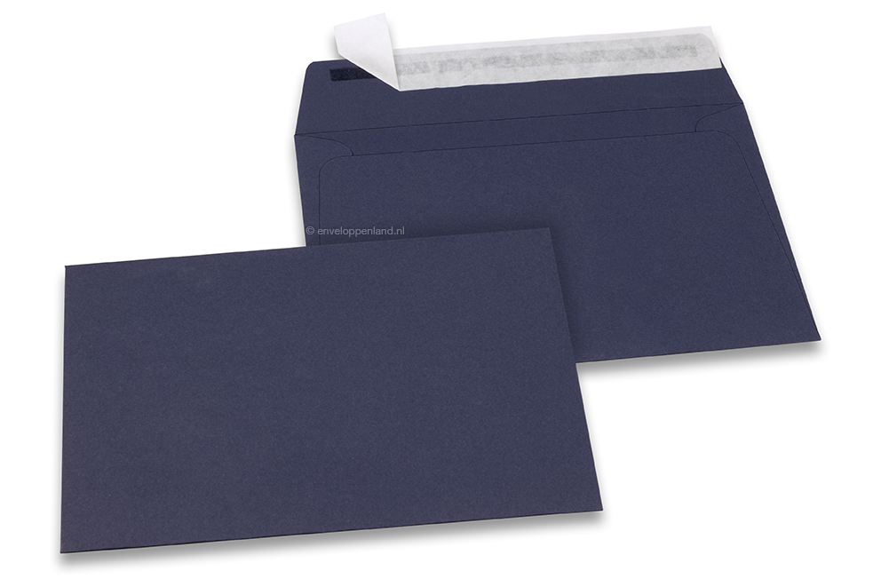 114 x 162 mm -  Donkerblauw gekleurde papieren enveloppen