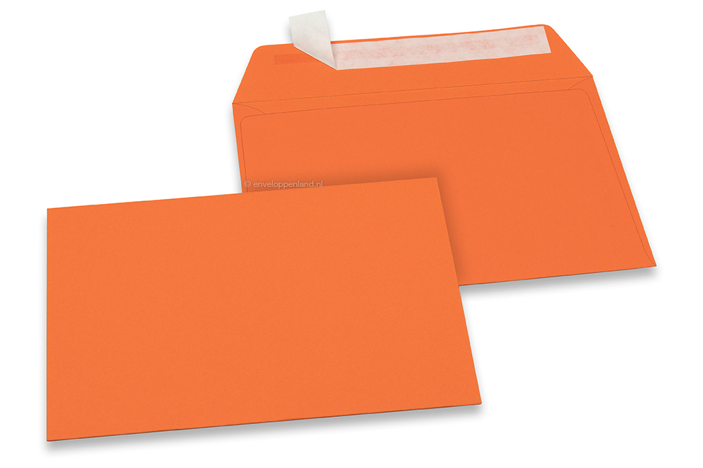 114 x 162 mm -  Oranje gekleurde papieren enveloppen