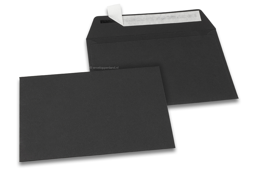 114 x 162 mm -  Zwart gekleurde papieren enveloppen