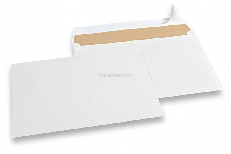 Enveloppen gebroken wit, 156 x 220 mm (EA5), 90 grams, gewicht per stuk ca. 7 gr.
